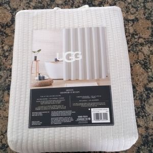 UGG Shower curtain